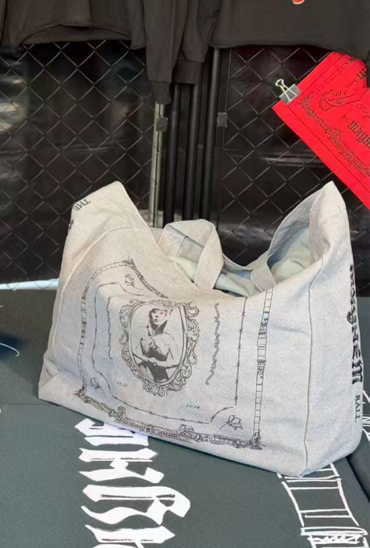 LADYGAGA 会場限定：OPERA HAUS TOTE（GRAY）