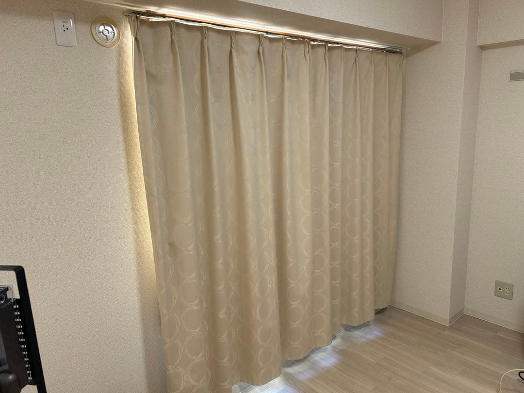 ニトリカーテンセット　遮光1級遮熱遮音　縦180横170 (85×2) 2組×2