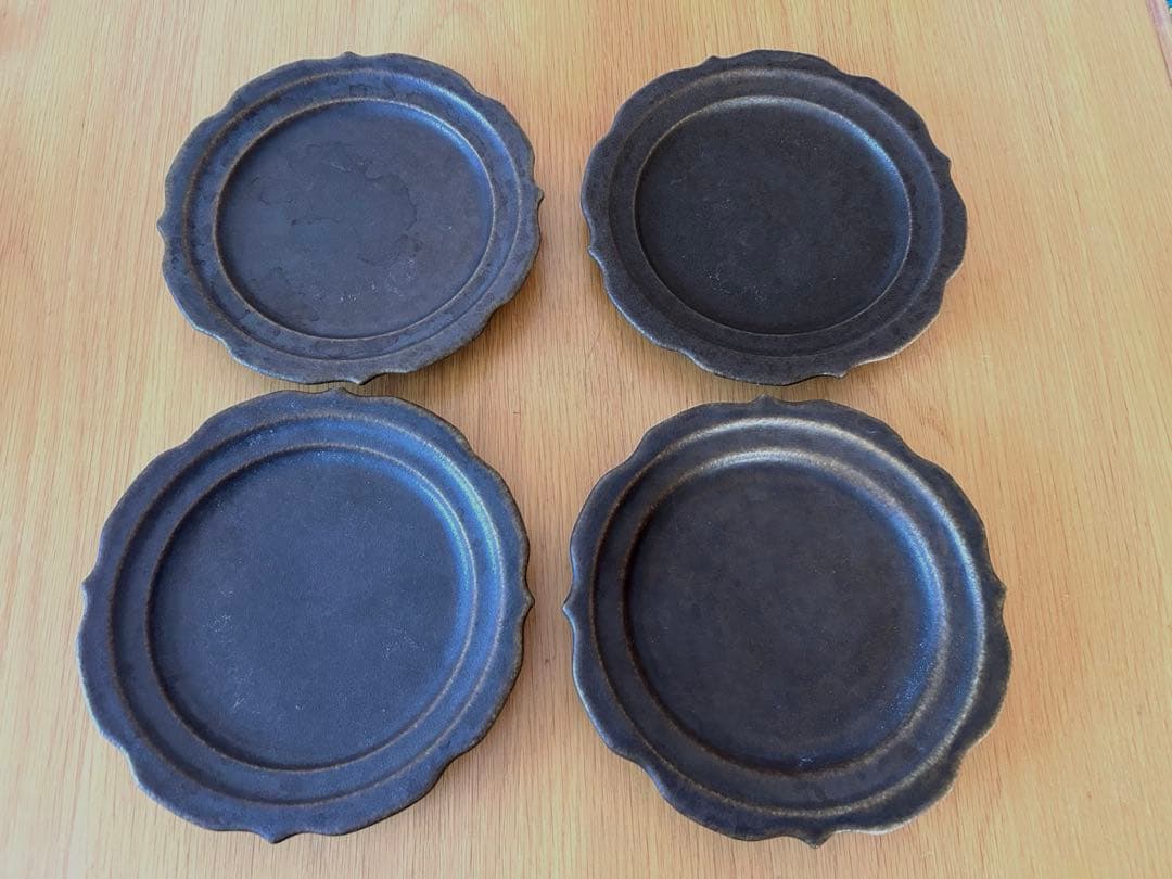 古谷浩一　彫刻皿　6寸　錆釉(焦茶色) ４枚セット