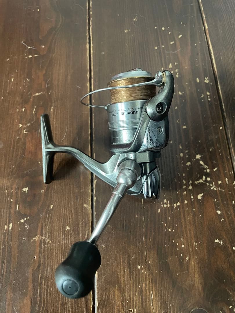 シマノ TWIN POWER 2000 スピニングリール