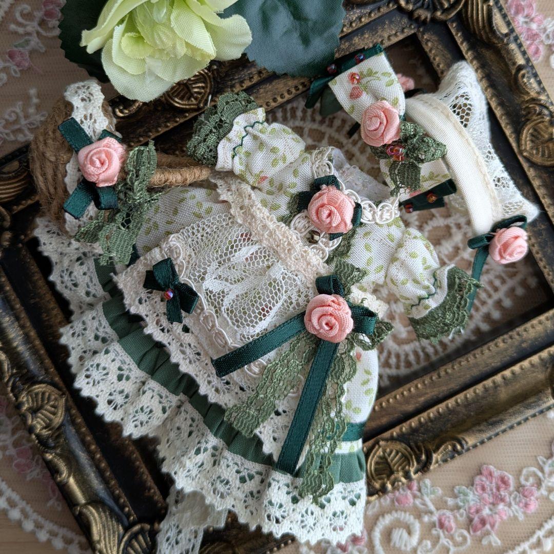 152 ピコニーモ オビツ11 野ばらの森のワンピース