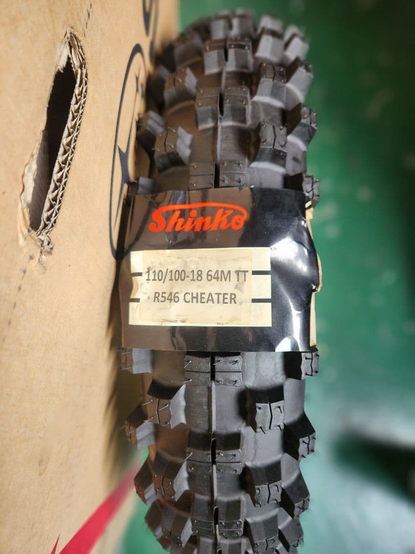 パーツ Shinko R546 Cheater 110/100-18