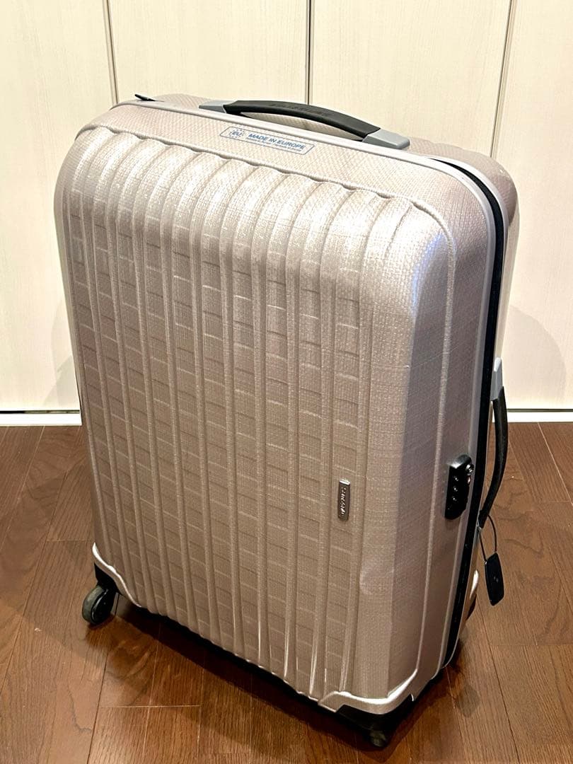 【国内未発売品】サムソナイト クロノライト四輪軽量スーツケース 92Lゴールド