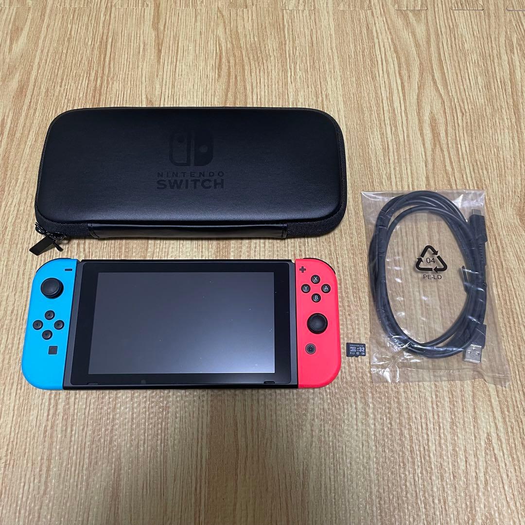 (初期化済) Nintendo Switch 本体 純正 キャリング ケース付き