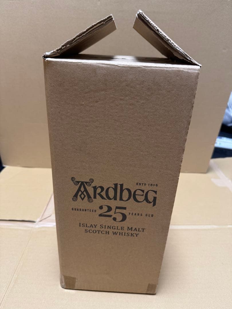 新品 アードベッグ Ardbeg 25年 700ml 46%