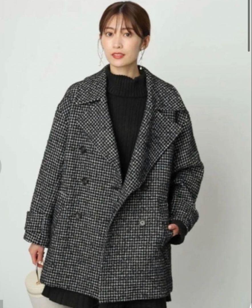 リボン(ほぼ新品)アプワイザーリッシェ ダブルボタンピーコート