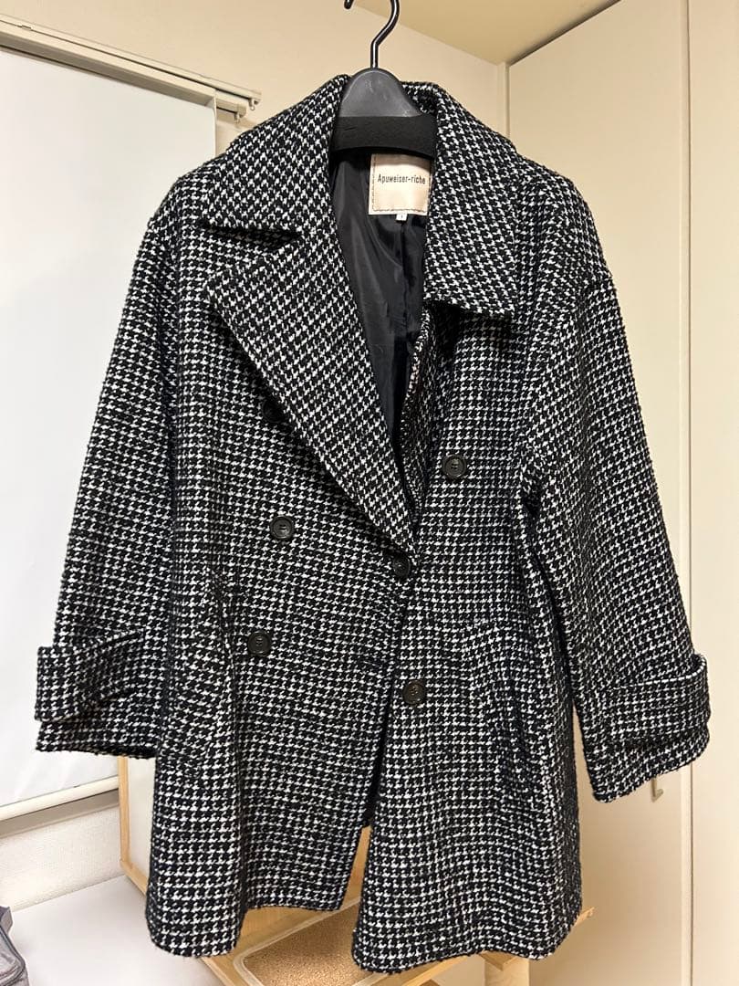 リボン(ほぼ新品)アプワイザーリッシェ ダブルボタンピーコート