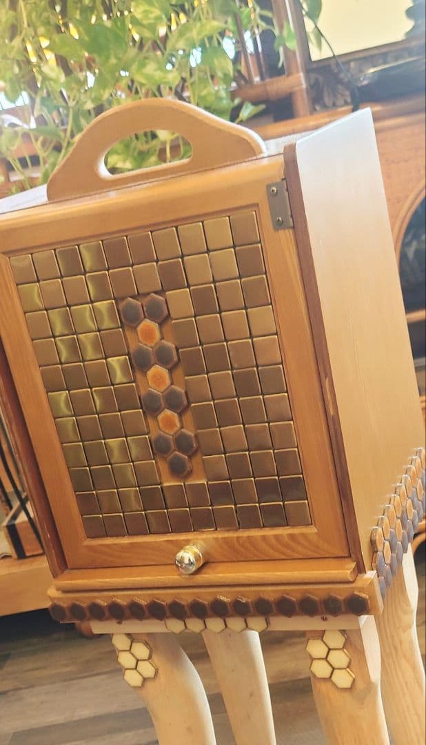 三面鏡、オーダーメイドの四面鏡、金タイル、木製、4-sided mirror