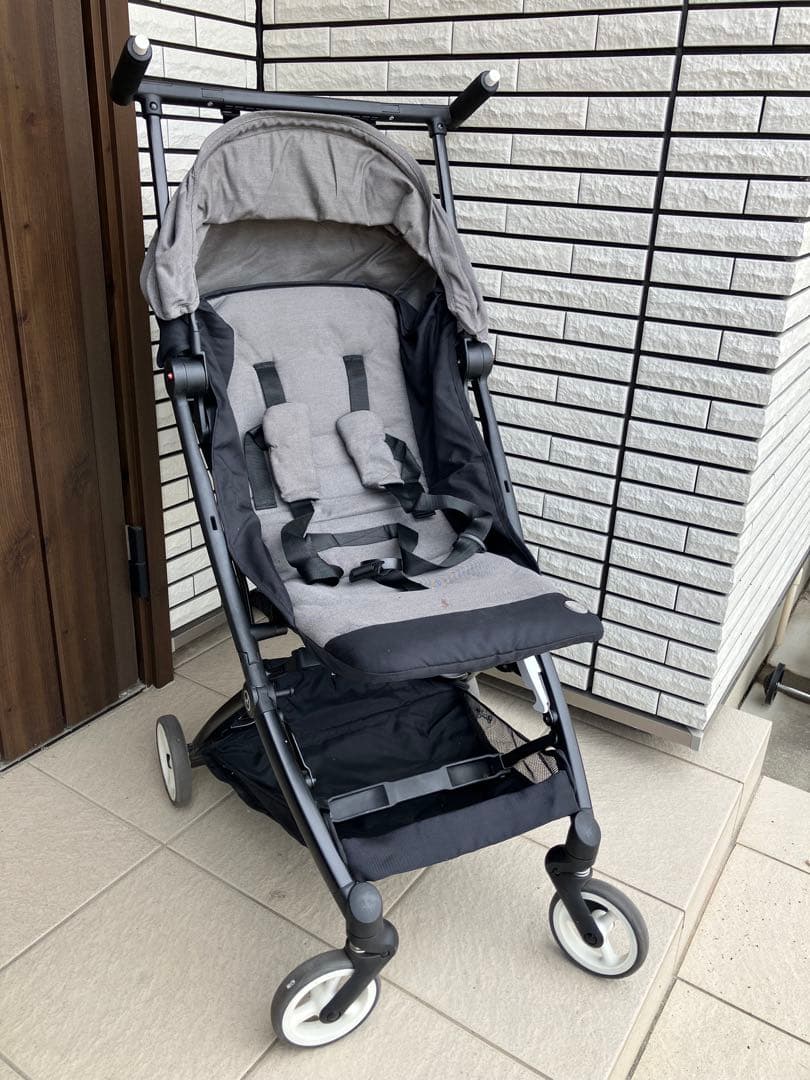 Cybex LIBELLE折りたたみ式ベビーカー グレー