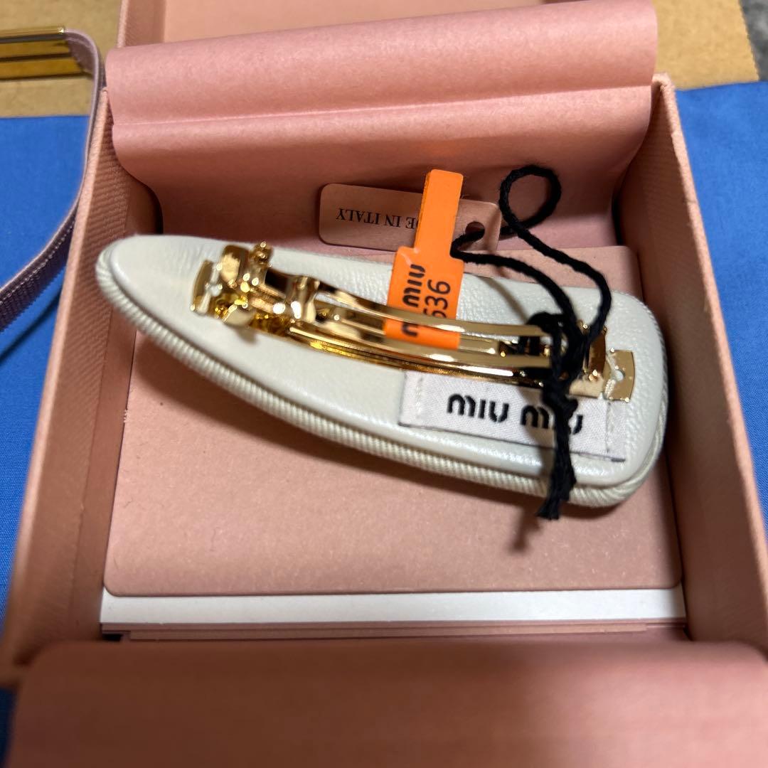 MIUMIU ミュウミュウ ヘアピン エンブロイダリー ギャバジン ヘアクリップ