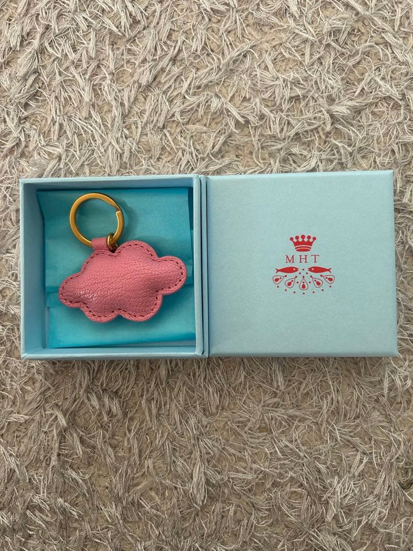 今月迄出品　マリーエレーヌドゥタイヤック　ヘブン　ホリデー限定　キーホルダー新品
