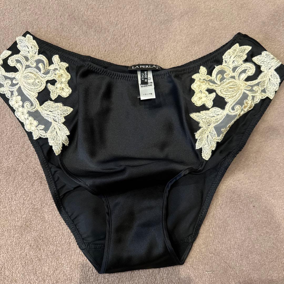 LA PERLA ブラック刺繍シルクショーツ 新品未使用