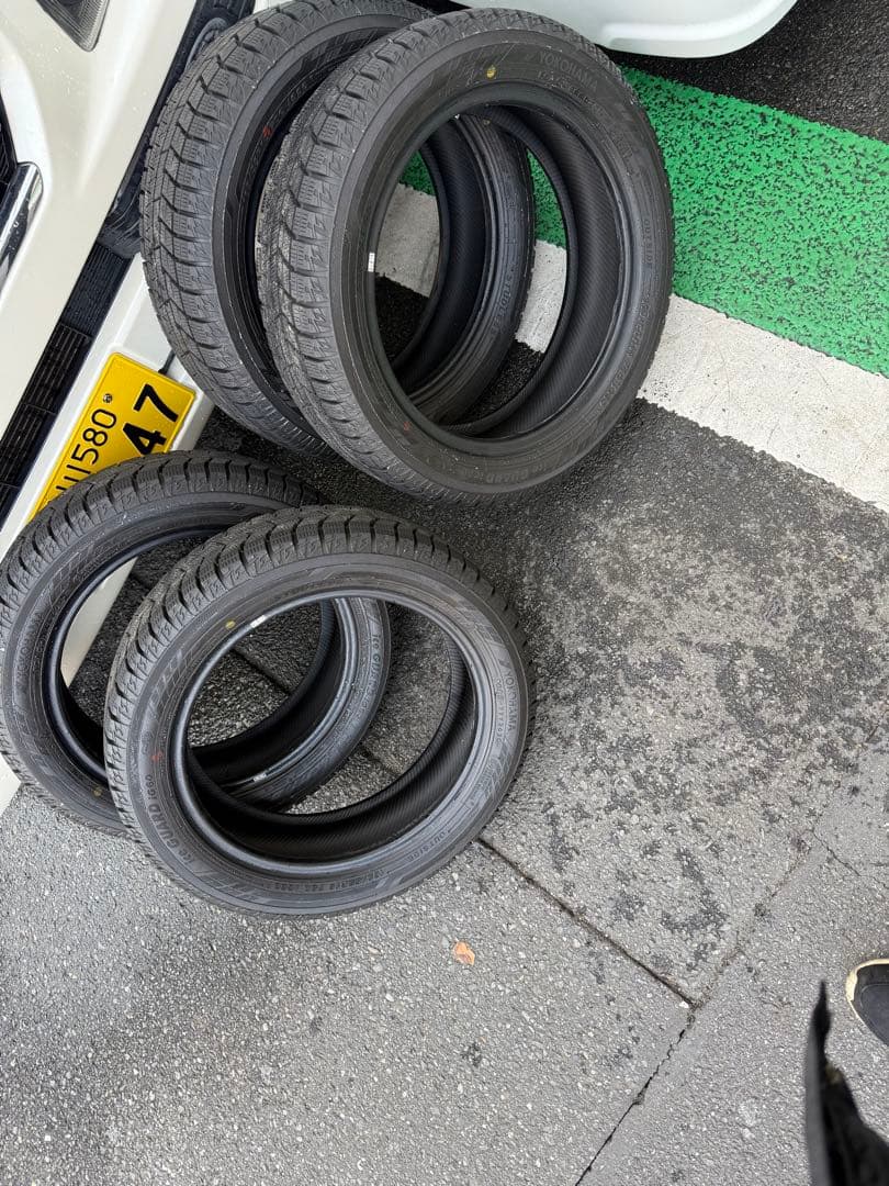 ヨコハマスタッドレス　美品中古