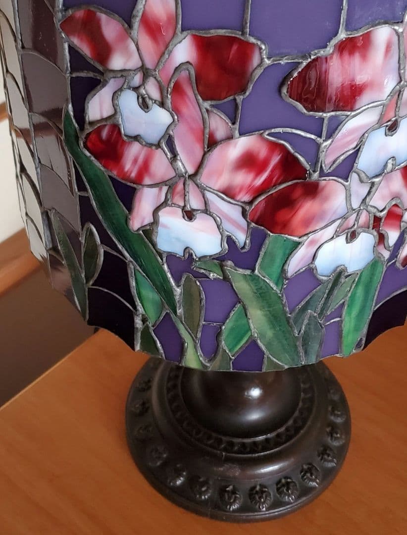 【美色＊】ステンドグラスランプ　カトレア　蘭　大きめ　照明器具　インテリア