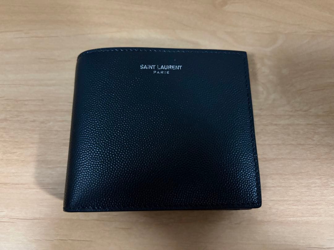 SAINT LAURENT 二つ折り財布 パース付き