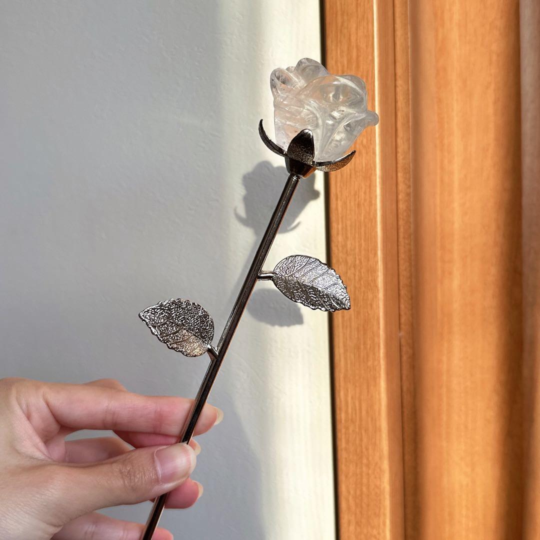 【3,850円】クリアクォーツ　水晶　薔薇　バラ　天然石②