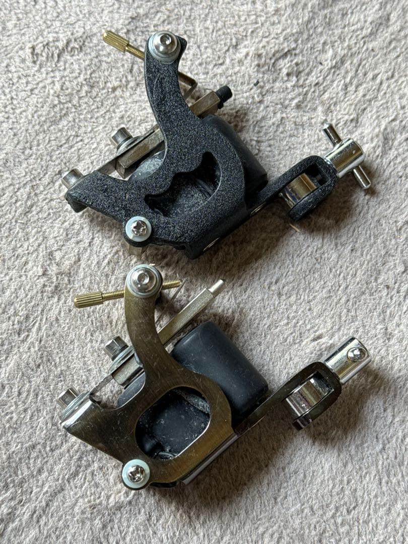 tattooマシン ２台 刺青 彫師　入れ墨