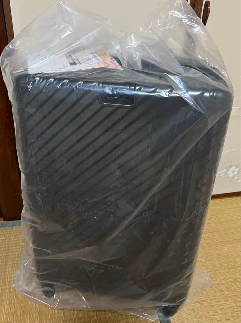 【新品】Tomax CL-7106 メタルブラック 大型キャリーケース