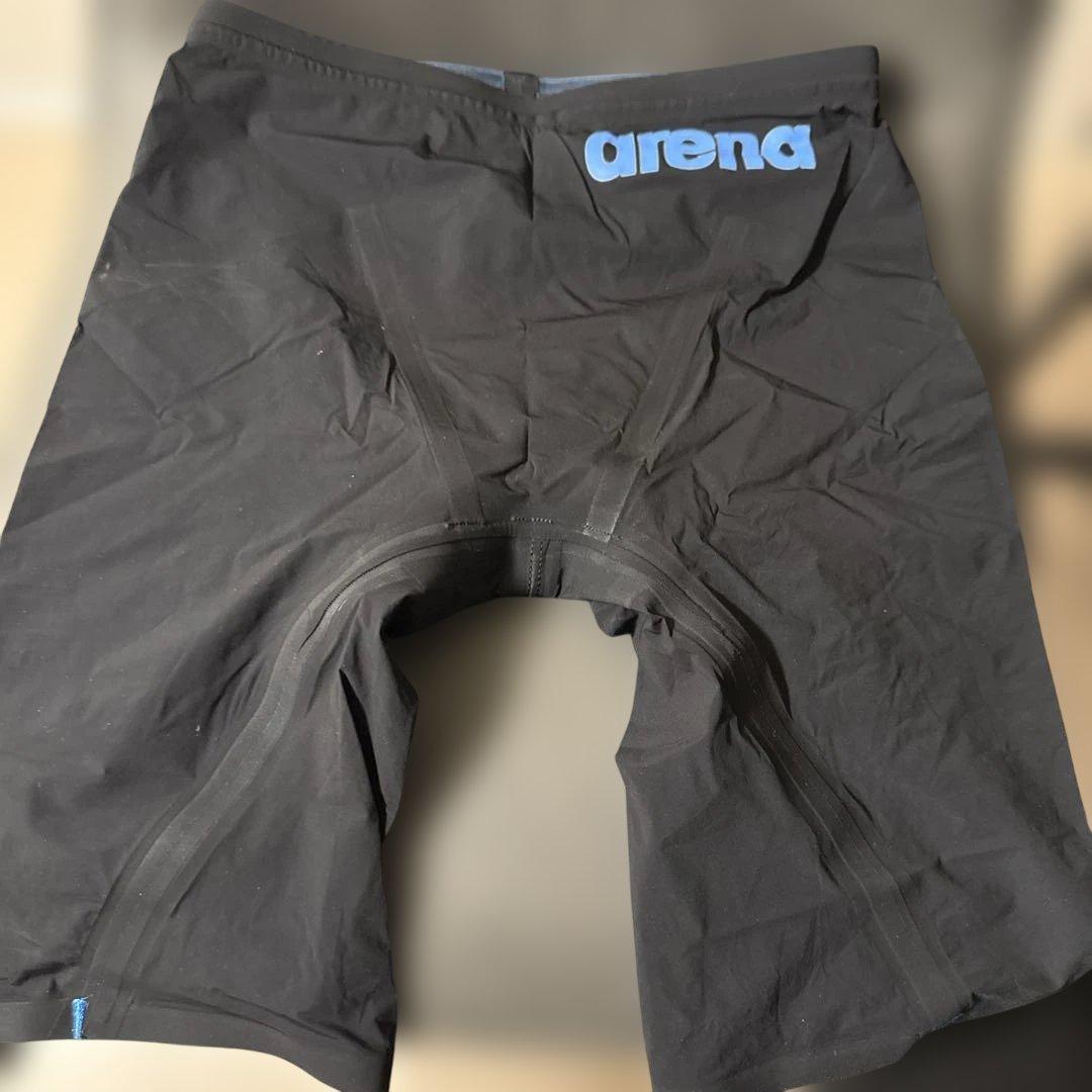 arena 競泳水着 黒