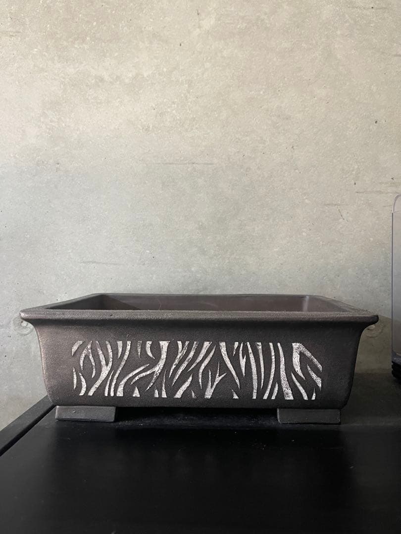 ゼブラ模様リメイク植木鉢