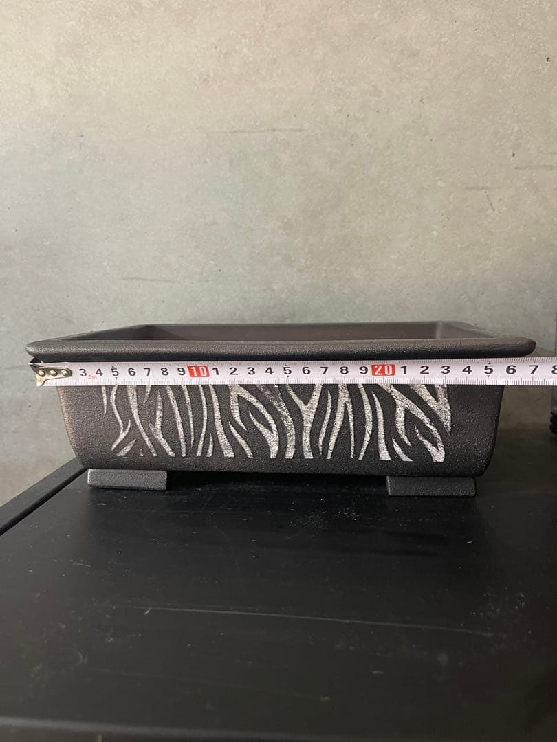 ゼブラ模様リメイク植木鉢