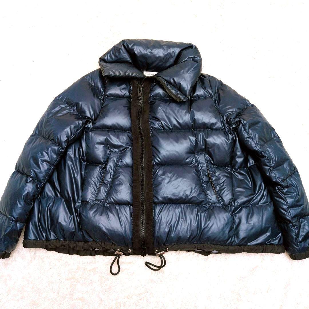 サカイラック　ダウンジャケット　クロップド　フレア　ドローコード　ハイネック　紺