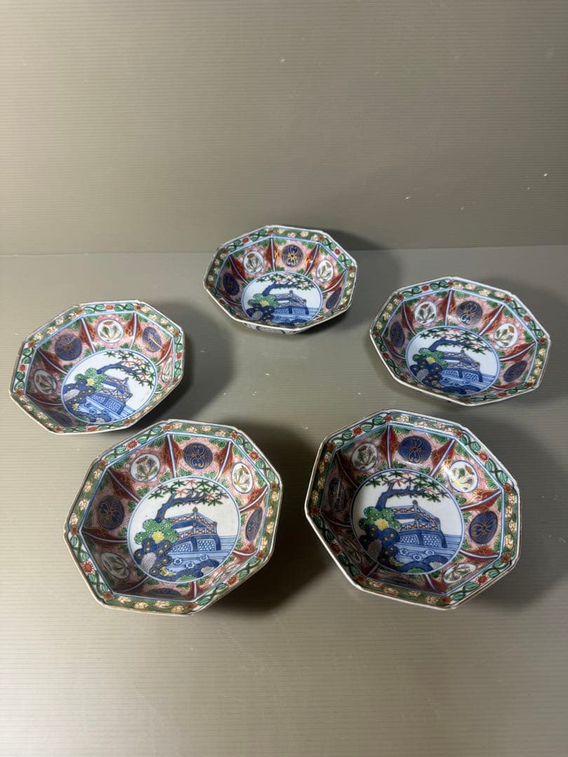 2418大明萬暦年製銘　伊万里 金襴手 菊に龍　岩に欄干図 八角皿　5客　時代物