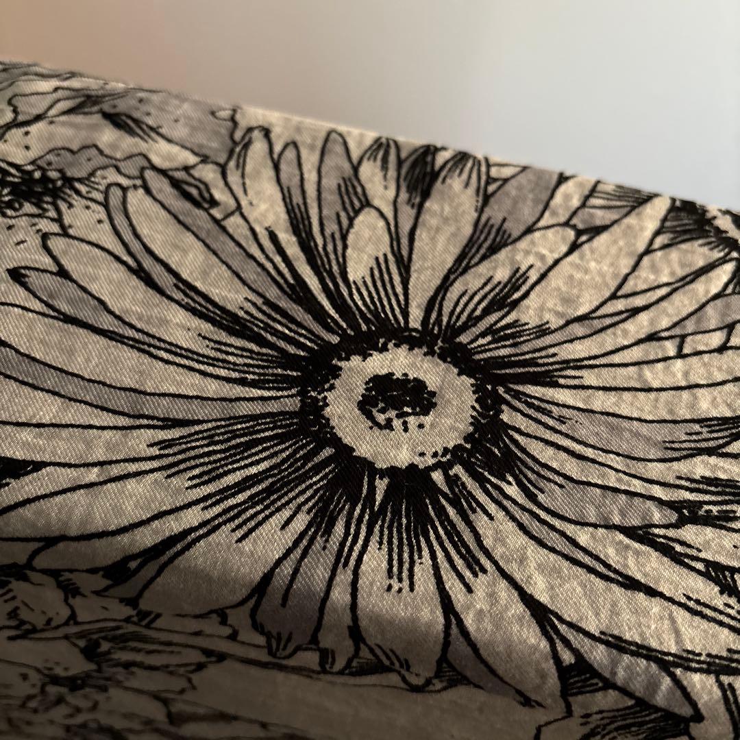 マニプリ　モノトーン　コットンとシルクのスクエアストール　グレー系　120cm角