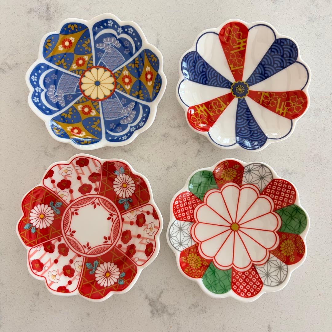 【新品】豆皿　晴れの日　おもてなし　和風花びら型皿4枚セット