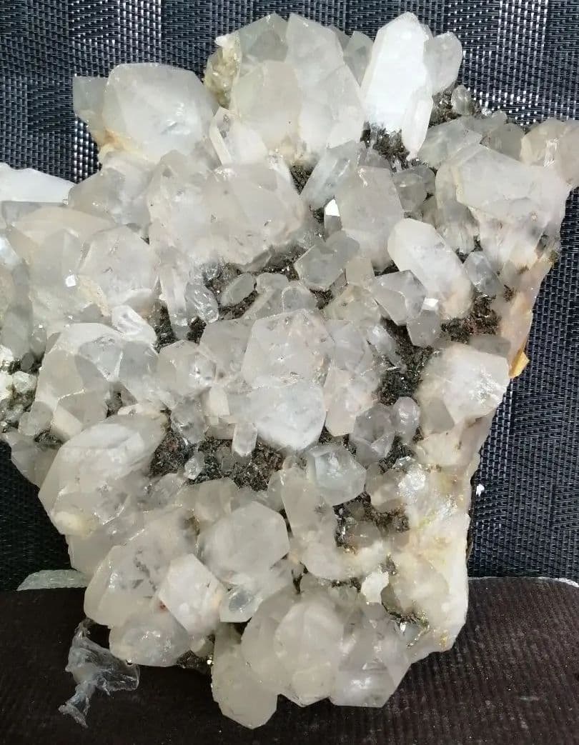 水晶 エピドート 共生クラスター（グリーントルマリン）3.1kg ーt602