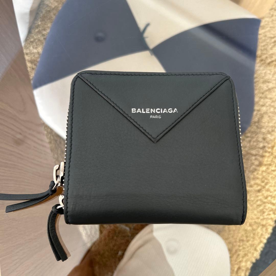 BALENCIAGA 二つ折り財布