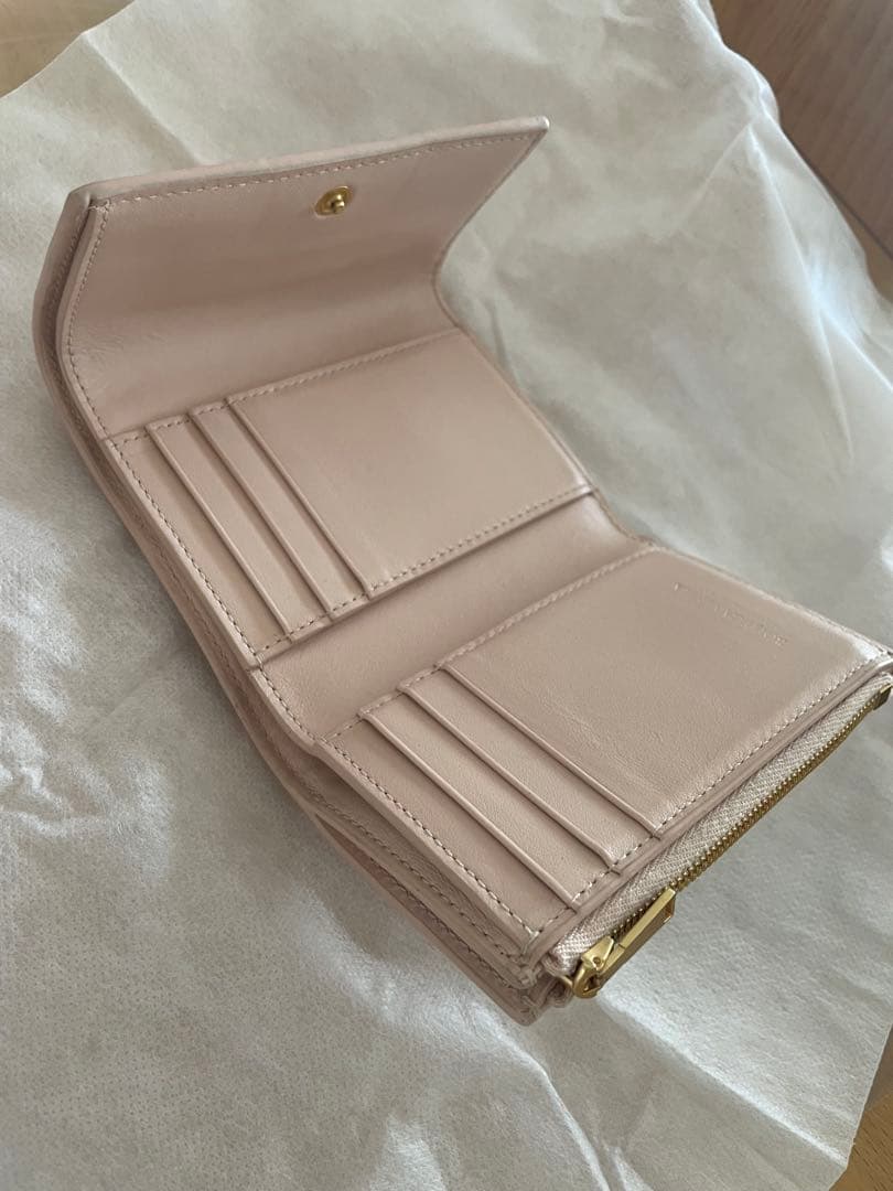 2024 BOTTEGA VENETA レディース　ミニ財布