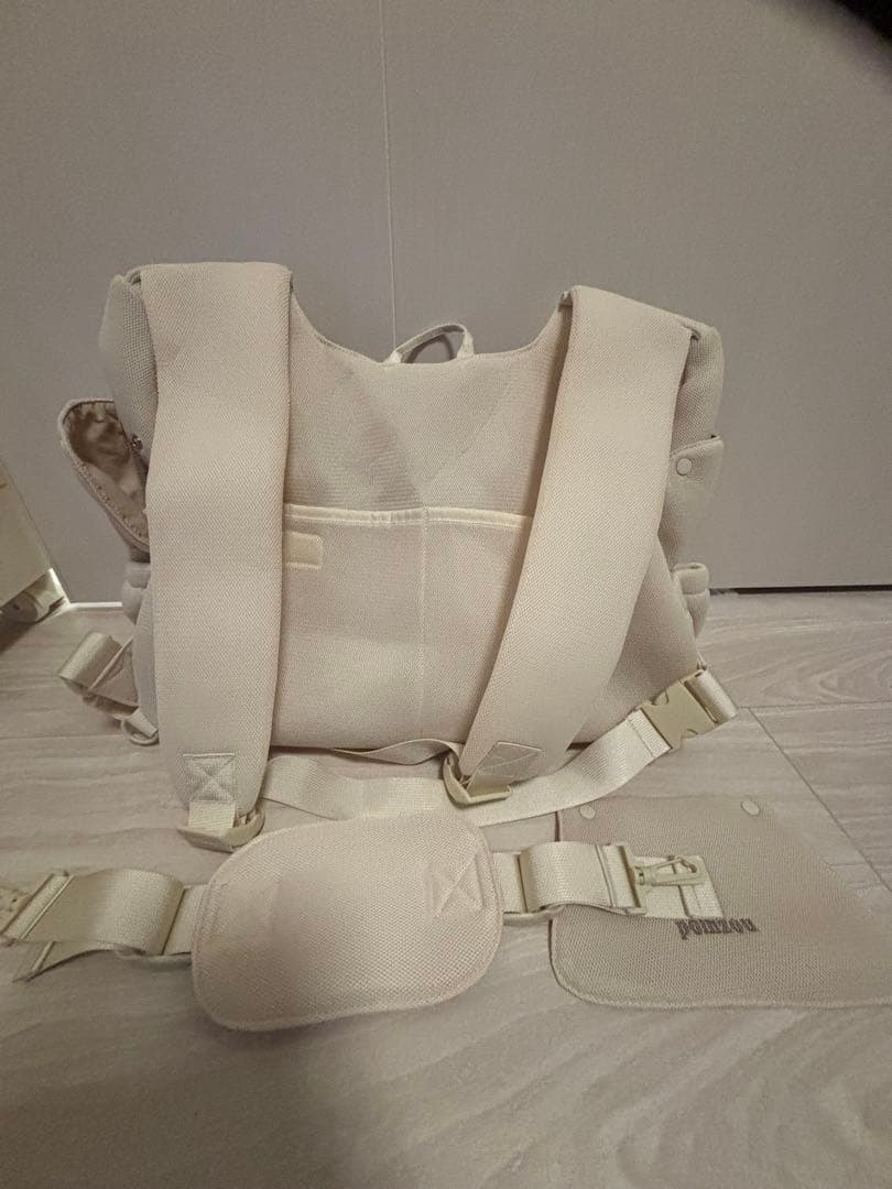 早い者勝ち　moncheri メッシュフロント付き犬用キャリーバッグ Mサイズ