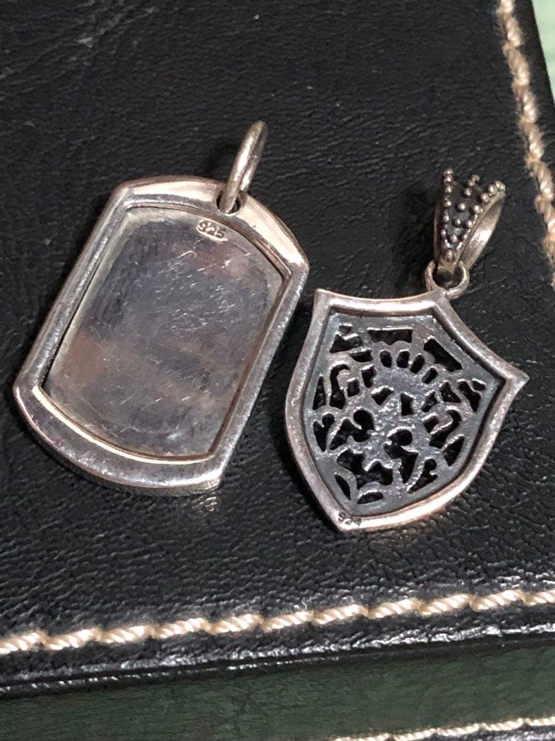 王冠 クラウン 盾 シールド ドッグタグ ペンダント トップ 925 2個セット