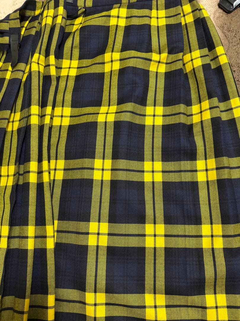 【美品】オニールオブダブリン　チェック柄プリーツスカート　黒×黄色