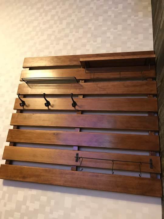 すのこ型壁掛けウォールシェルフ